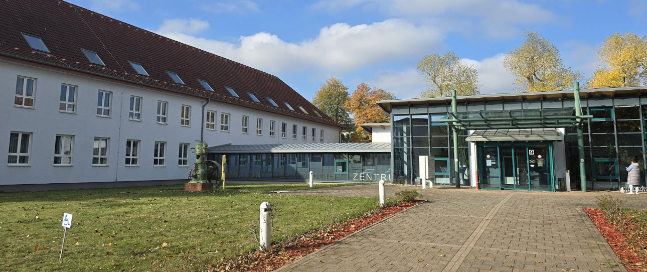 Außenansicht der CompetenzWerkstatt Merseburg